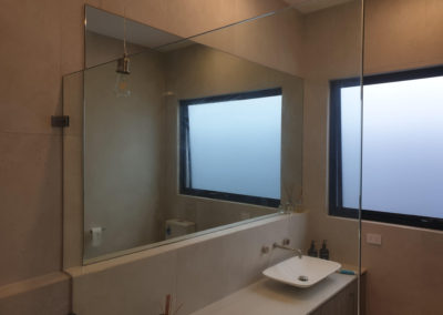 Frameless shower screens in Glandore